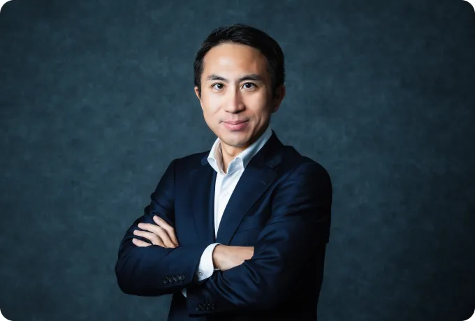 代表取締役社長　大隈 健史