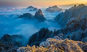  絶景壁紙の旅「中国　黄山」など、「絶景壁紙の旅 夏 第2弾」（2枚）、「夏の風景壁紙」（3枚）を公開！