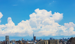 「東京都　入道雲と街並み」など、夏の壁紙を公開！